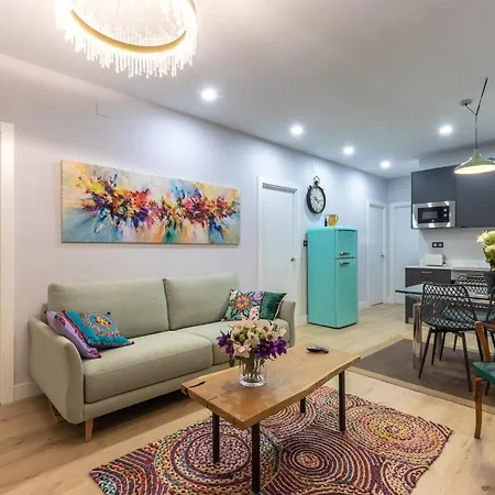 Acogedor Con Estilo Unico Junto Centro Azkuna